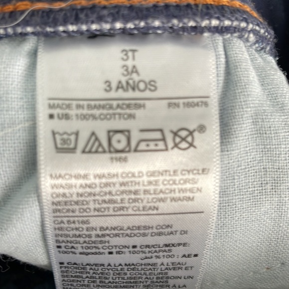 Old navy relaxed medium wash jeans - Picture 4 of 4